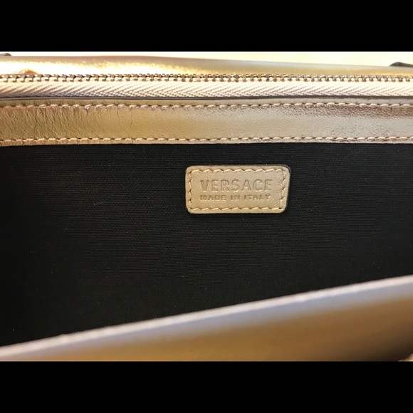 New Versace Gold Medusa Icon Swarovski Crystal Bag - Picture 7 of 8